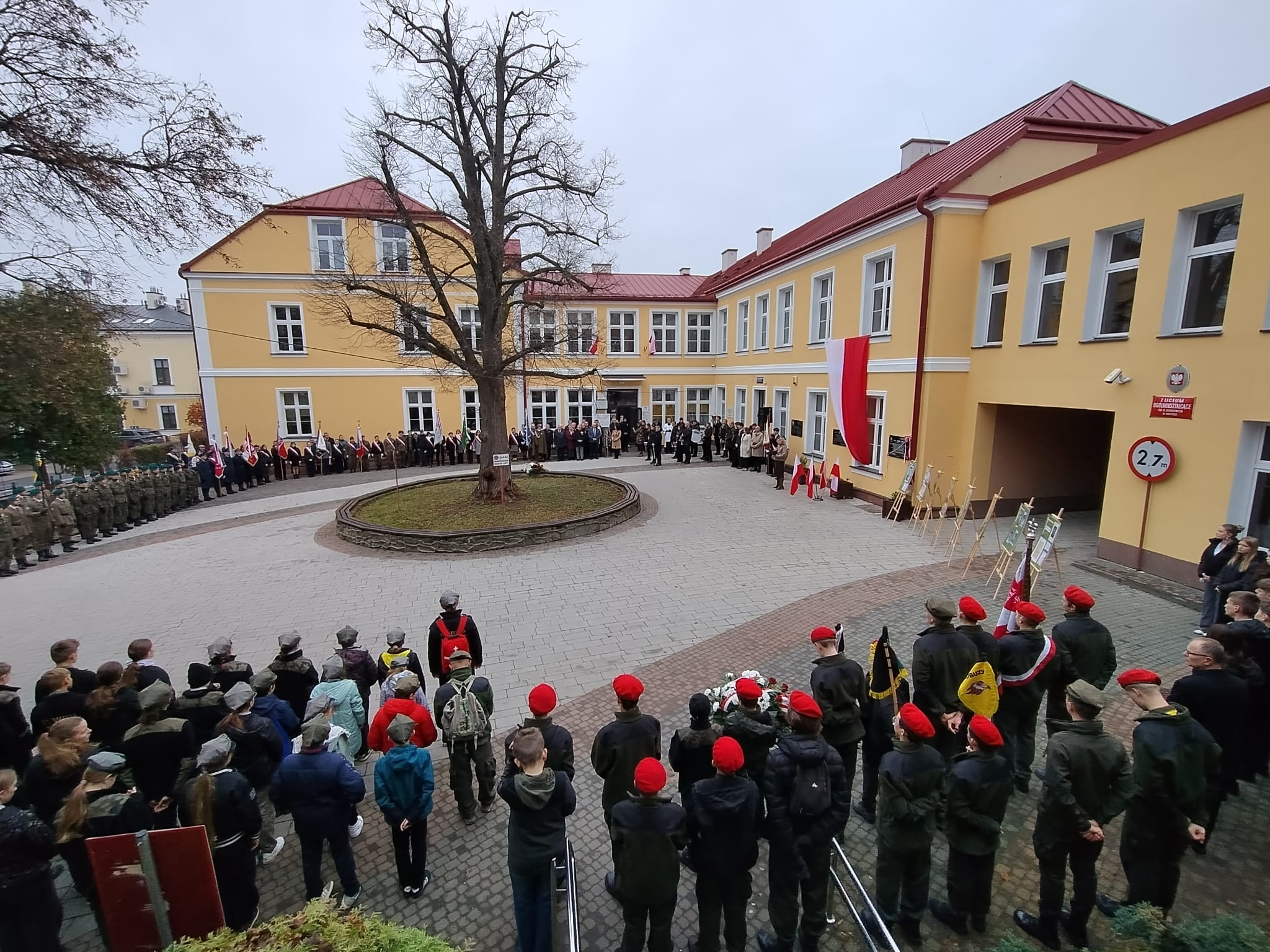 You are currently viewing Wdzięczni tym, dzięki którym jesteśmy… – obchody Święta Niepodległości