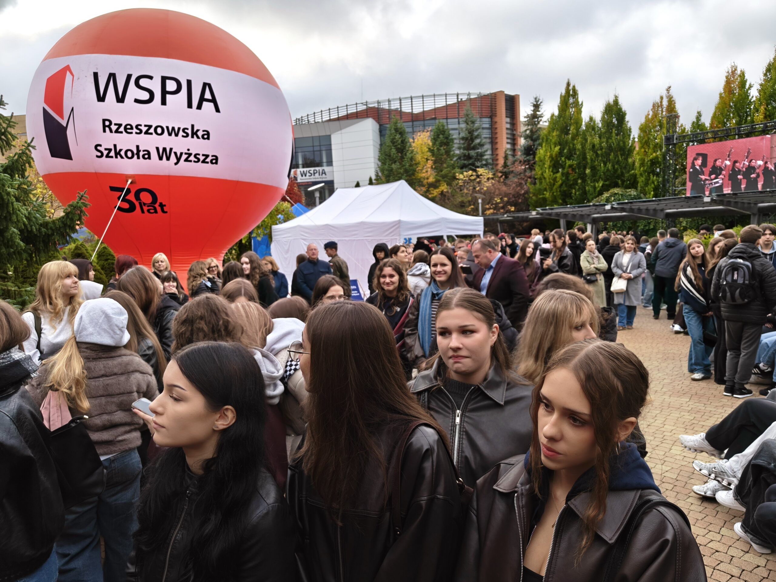 You are currently viewing I LO NA ŚWIĘCIE BEZPIECZEŃSTWA W WSPiA